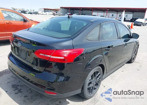 2016 Ford Focus Se z USA, uszkodzony, nr VIN 1FADP3F28GL326411